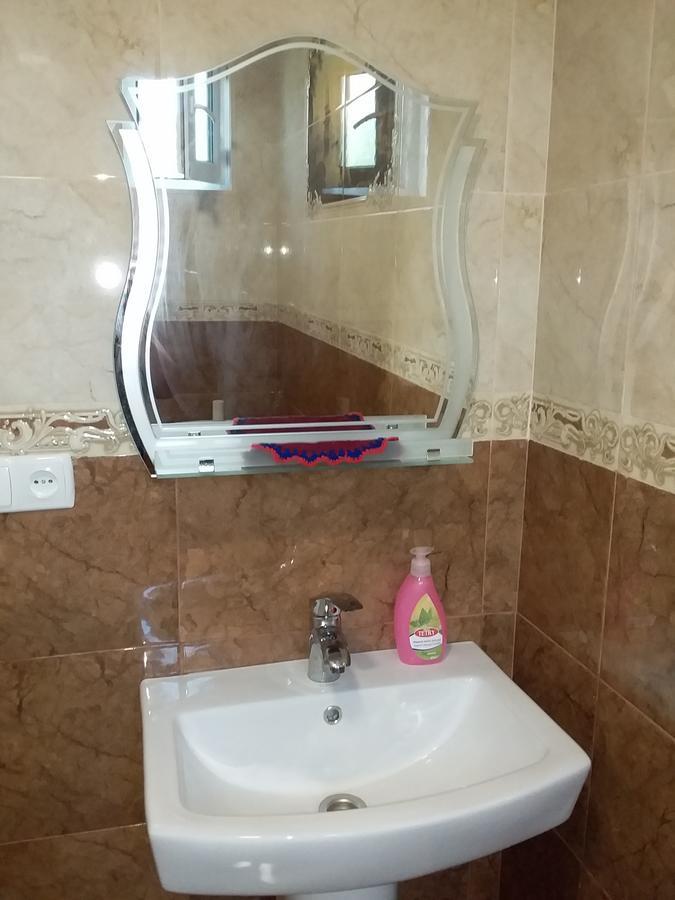 Guest House Medea Telavi Ngoại thất bức ảnh