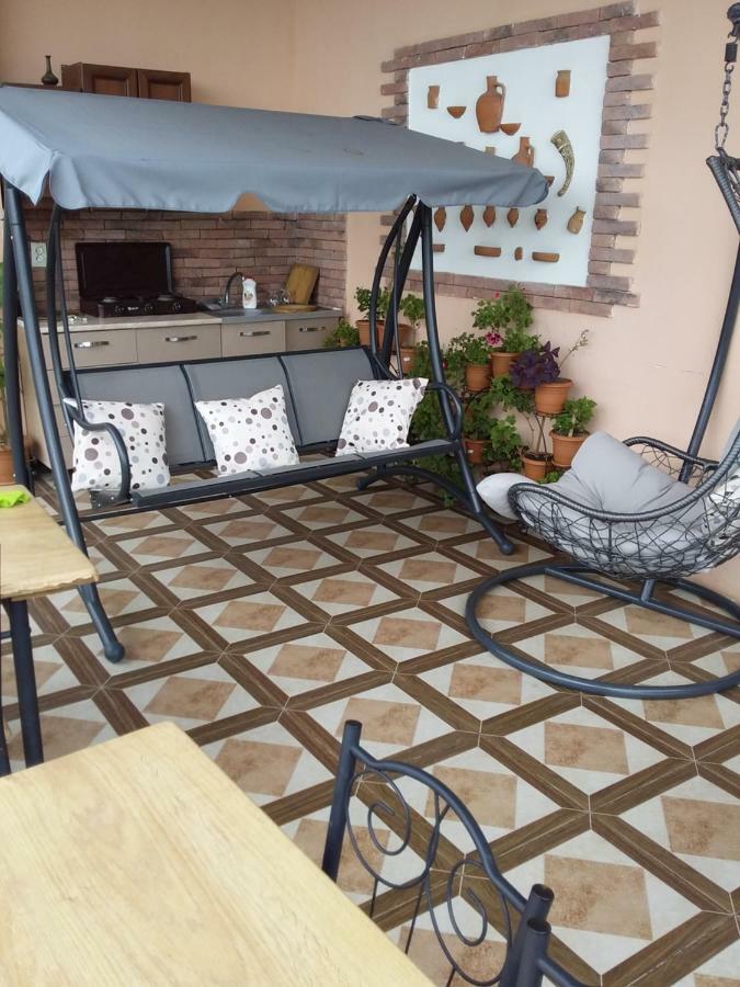 Guest House Medea Telavi Ngoại thất bức ảnh